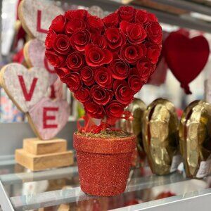 Laura Ashley Valentine's Day 13" Curl Wood Red Heart Roses Tree In Pot Topiary